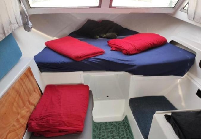 Nice Boat To Sleep In Barcelona Sant Adria de Besos Luaran gambar